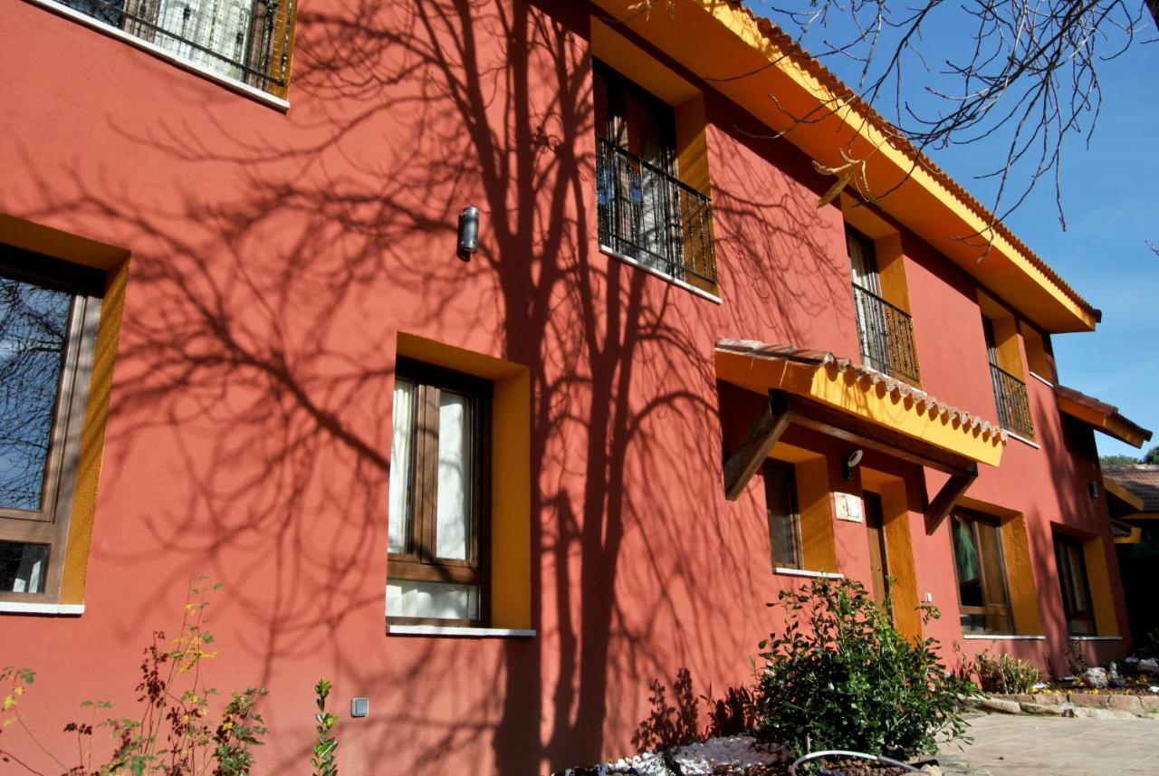 Complejo Casas Rurales Mansiones Y Villas Deluxe Collado Mediano Dış mekan fotoğraf