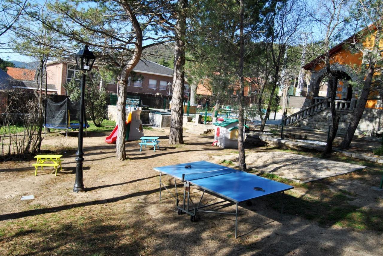 Complejo Casas Rurales Mansiones Y Villas Deluxe Collado Mediano Dış mekan fotoğraf